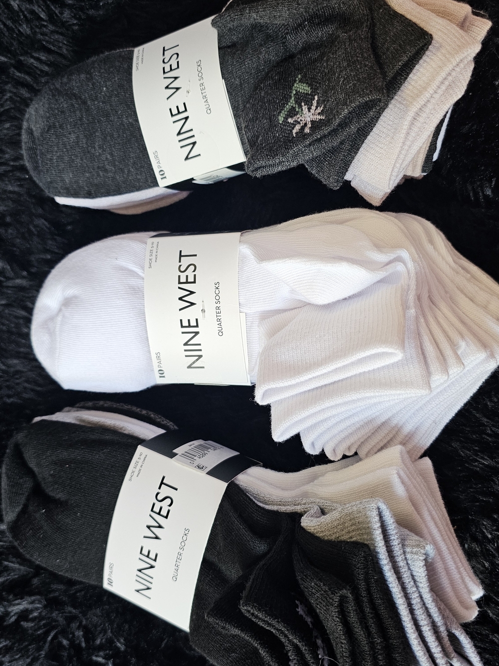 Nine West Women's 10-Pack Quarter Socks - White & Charcoal